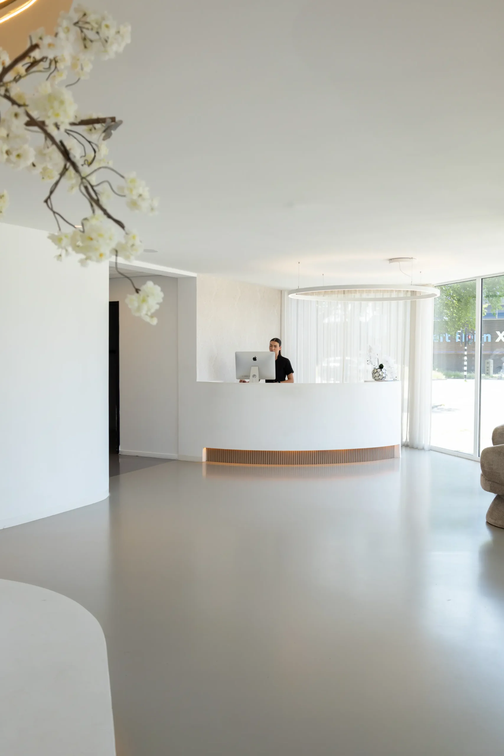 Polat Beauty in Eindhoven interieur balie